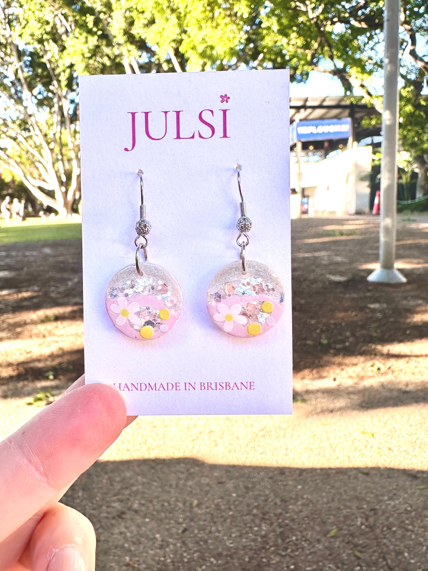 Resin Daisy Earrings